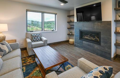Steamboat Springs Apartment | Steamboat Springs Apt with Views, 15 Mi to Skiing!