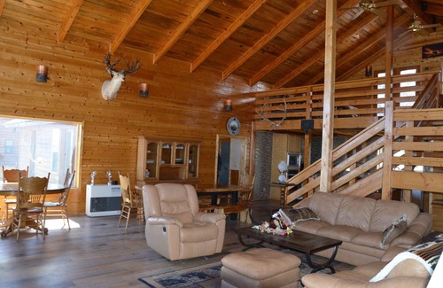Eagleville House | steamboat stop over ranch