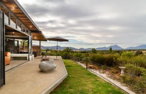 Wolseley Villa | Steenbok farm cottages Sunbird Cottage