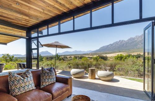 Wolseley Villa | Steenbok farm cottages Sunbird Cottage