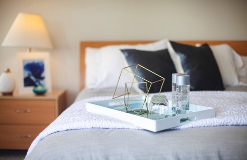 Bayfield Apartment | Steeple Hill Flats, Superior Flat @ Steeple Hill, Upper level flat near Downtown Bayfield