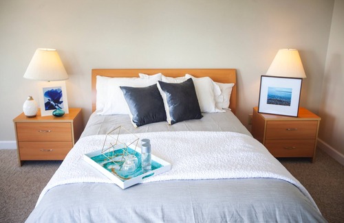 Bayfield Apartment | Steeple Hill Flats, Superior Flat @ Steeple Hill, Upper level flat near Downtown Bayfield