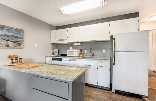 Orchard District Condo | "Steidl Hands" Riverfront Condo-No Better Place in Bend