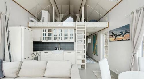 Rossoya House | Steigen Cabin North