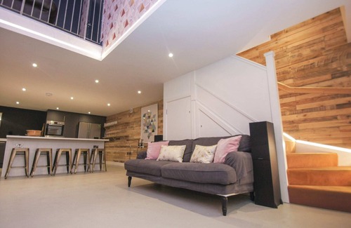 Kemptown House | Steine House |Sleeps 22| by Brighton Holiday Lets