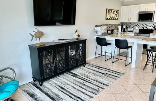 Steinhatchee Condo | STEINHATCHEE PLACE CONDO UNIT 205-1/1 Recently upgraded with premium features