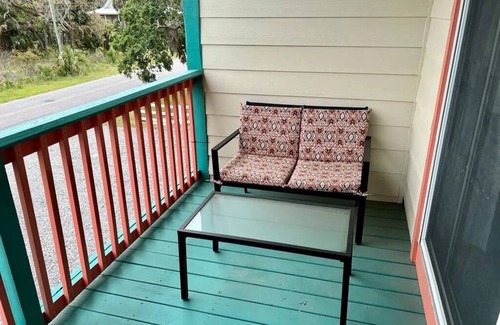 Steinhatchee Condo | STEINHATCHEE PLACE CONDO UNIT 205-1/1 Recently upgraded with premium features