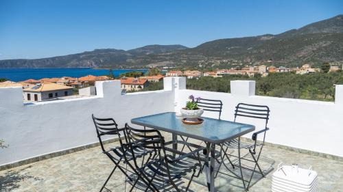 Kardamyli Apartment | Stella Rooms