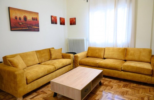 Trikala Apartment | Stella’s Minimal Lodge