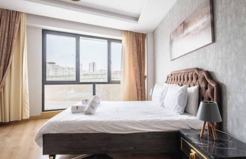 Basaksehir Apartment | Stellar - Chic & Modern 2BR Condo w/ Parking & Gym