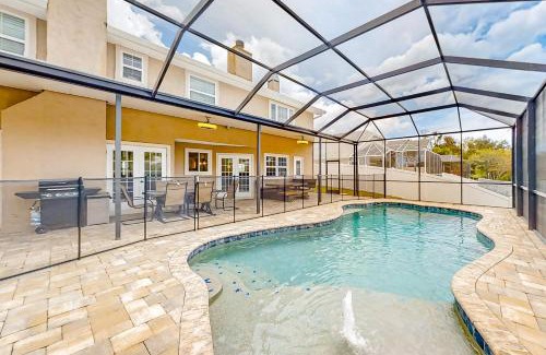Palm Harbor House | Stellar Comet Court