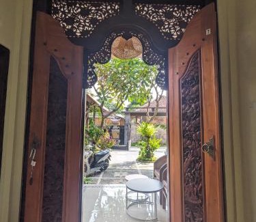 Lovina Villa | Stellar Cottage Lovina- a villa in Murni's house