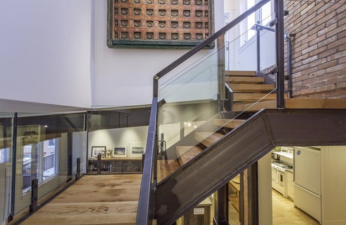 Telluride House | Stellar Townhome Residence Steps from EVERYTHING!