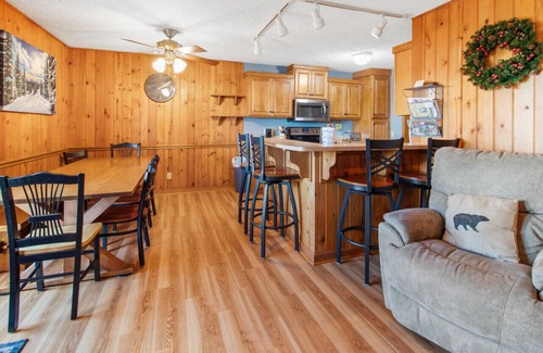 Snowshoe Villa | Stemwinder 5 - Spacious townhome Short Distance to Powder Monkey Lift!