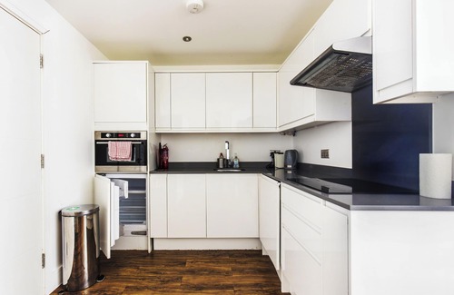 Harringay Apartment | Step-free Fast Wifi Parking