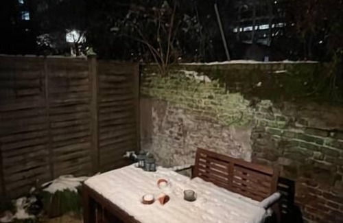 Tower Hamlets House | Stepney Green Gated Area w/Parking & Garden
