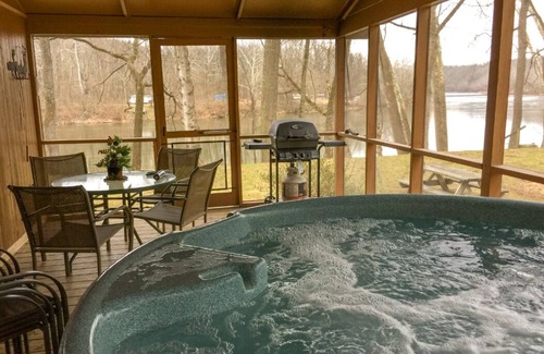 Luray House | Stepping Stone Cabin