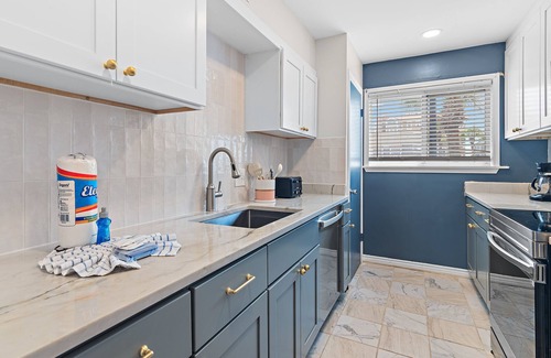 Destin House | Steps 2 Priv Bch~Pools~Renovated~PetFriendly~SouthBay by the Gulf 122 Salty Paws