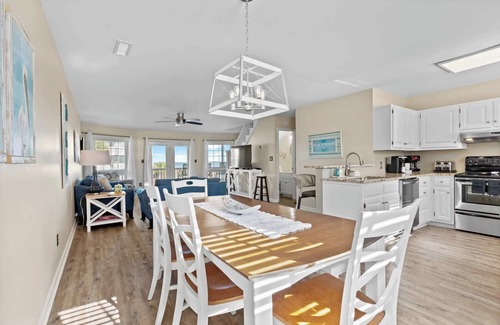 Surfside Beach Condo | Steps 2 Sea Garage Gorgeous View (By Beach Star)
