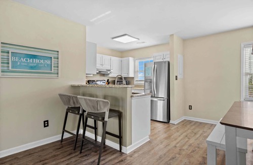 Surfside Beach Condo | Steps 2 Sea Garage Gorgeous View (By Beach Star)
