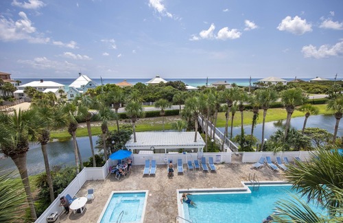 Gulf Place Condo | Steps Away from a PRIVATE Beach-3 Pools-Pickleball-WALK TO 10 + RESTAURANTS