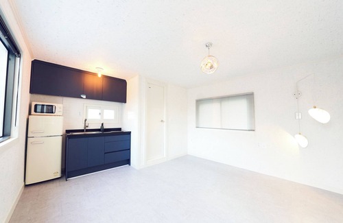 Sindangil-tong Apartment | Steps away from DDP, Airport Bus, DongDaeMun Shopping Malls [Timeless Rooftop]