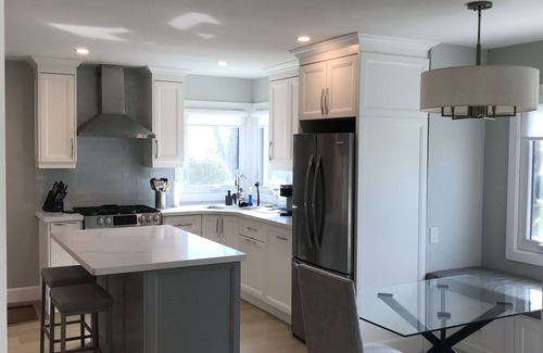 Meaford House | Steps away from Georgina bay beach