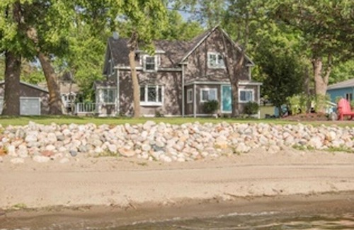 Glenwood House | Steps away to Lake, deck w/lake views, dock or fishing & swimming, fire pit!