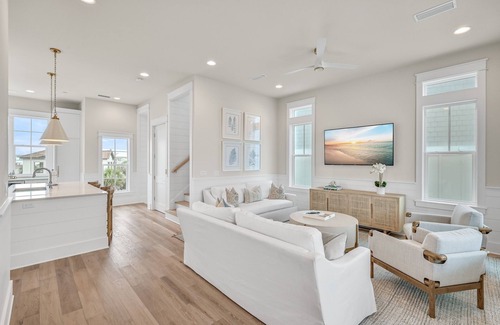 Seawalk Circle House | Steps From Beach Access + Private Pool- Sunset Lounge by Royal Destinations