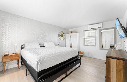 Lauderdale-by-the-Sea Apartment | Steps From The Beach-all Renovated Studio Unit #3