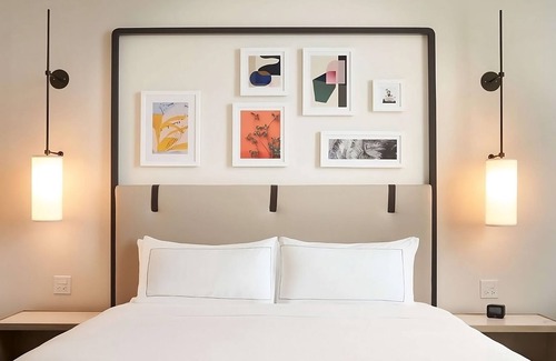 Ojus Hotel | Steps from the Sand! Rooftop Swimming Pool, Pets are Welcome Here!