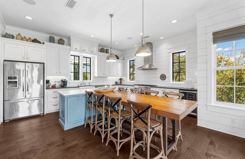 Seagrove Beach House | STEPS FROM THE BEACH! BIKES & BEACH GEAR TOO!