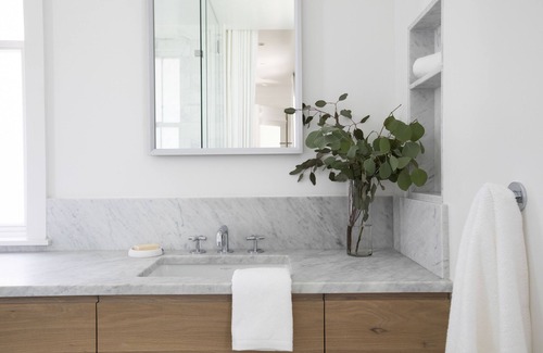 Seaside Hotel | Steps From the beach in Seaside, Florida. Luxury Accommodations + 2 Bikes