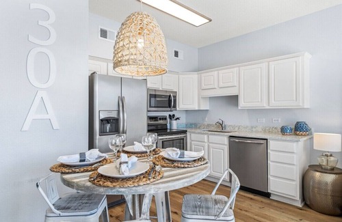 Santa Rosa Beach Condo | Steps from the Beach and Restaurants and Shopping