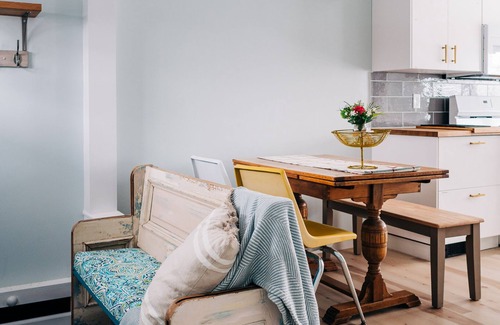 Brighton House | Steps from the water, Sandy beach - ahhh…