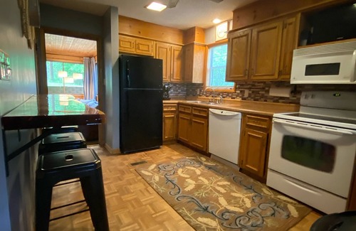 Camdenton House | Steps from the water. All the comforts of home. Private dock & plenty of room.