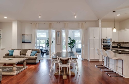 San Juan House | Steps to 30As Longest Public Beach,Private Pool,& Courtyard in Tropical Gardens