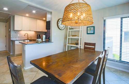 Palmetto Dunes House | Steps to Beach, Community Pool & Dunes House - Casual & Comfortable Beach Villa w/Outdoor Balcony
