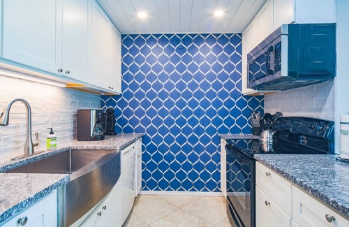 Palmetto Dunes House | Steps to Beach, Community Pool & Dunes House - Casual & Comfortable Beach Villa w/Outdoor Balcony