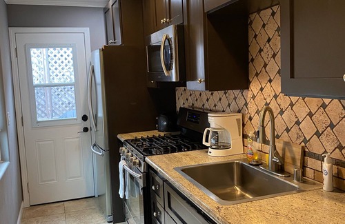 El Segundo House | STEPS TO BEACH!-INQUIRE ABOUT LAST-MINUTE OPEN CALENDAR DISCOUNTS!