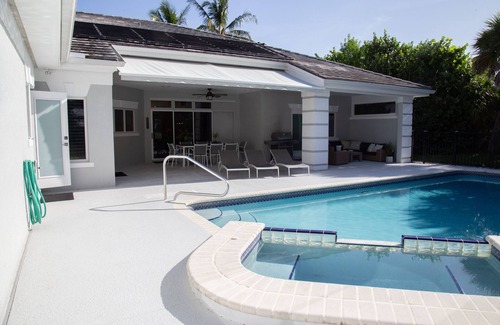 South Beach Villa | Steps to Beach Modern Luxurious 4 BR heated Pool/SPA nverobeachvilla.com