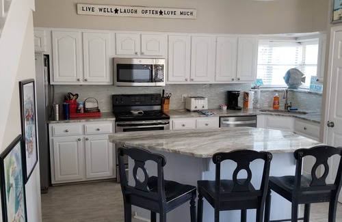 Crystal Beach House | Steps to beach, private, heated pool, 2 masters, 3 balconies, pets