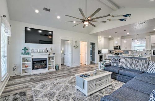 Port Bolivar House | Steps to Coast Bolivar Peninsula Beach House!