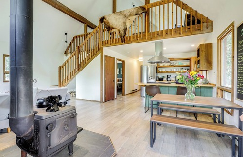 Carbondale Cabin | Steps to Crystal River: Hideaway w/Mountain Views