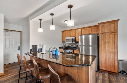 Steamboat Springs Condo | Steps to Gondola/Base/Pool/HotTub/Gym/Game Room+ Shuttle-Garage-W/D-Fireplace-Grill-Remodeled 2022