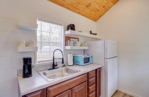 Tumbling Shoals House | Steps to Greers Ferry Lake Tumbling Shoals Cabin!