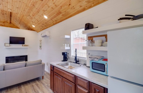 Tumbling Shoals Cabin | Steps to Greers Ferry Lake: Tumbling Shoals Cabin!