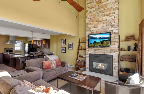 Ellicottville House | Steps to Holiday Valley, Scenic Views & Patio