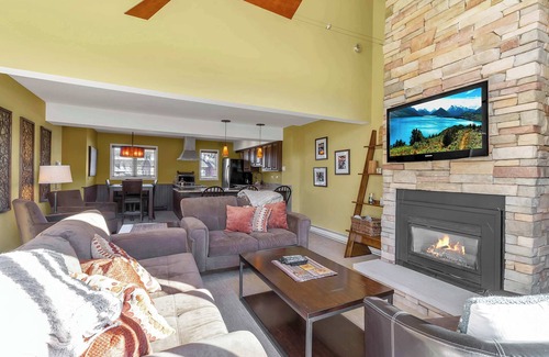 Ellicottville House | Steps to Holiday Valley, Scenic Views & Patio