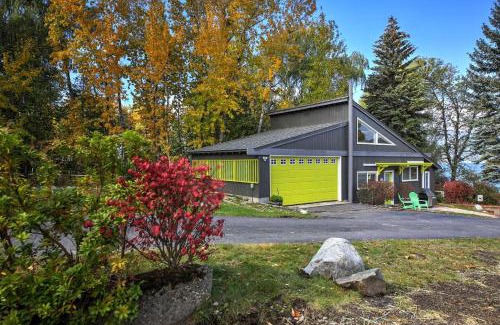 Sandpoint House | Steps to Lakefront Home Near Schweitzer Mtn!